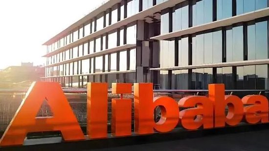 从阿里财报看终局：你走你的外卖	，我走我的AI