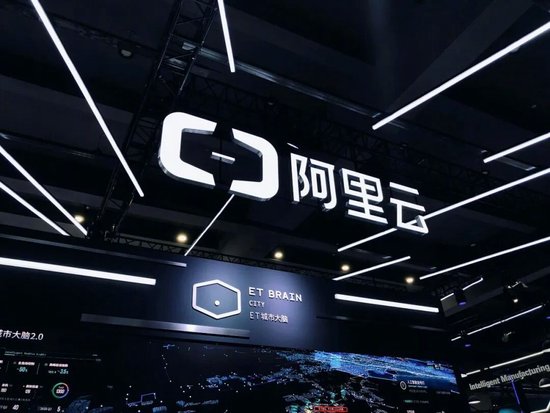 从阿里财报看终局：你走你的外卖，我走我的AI