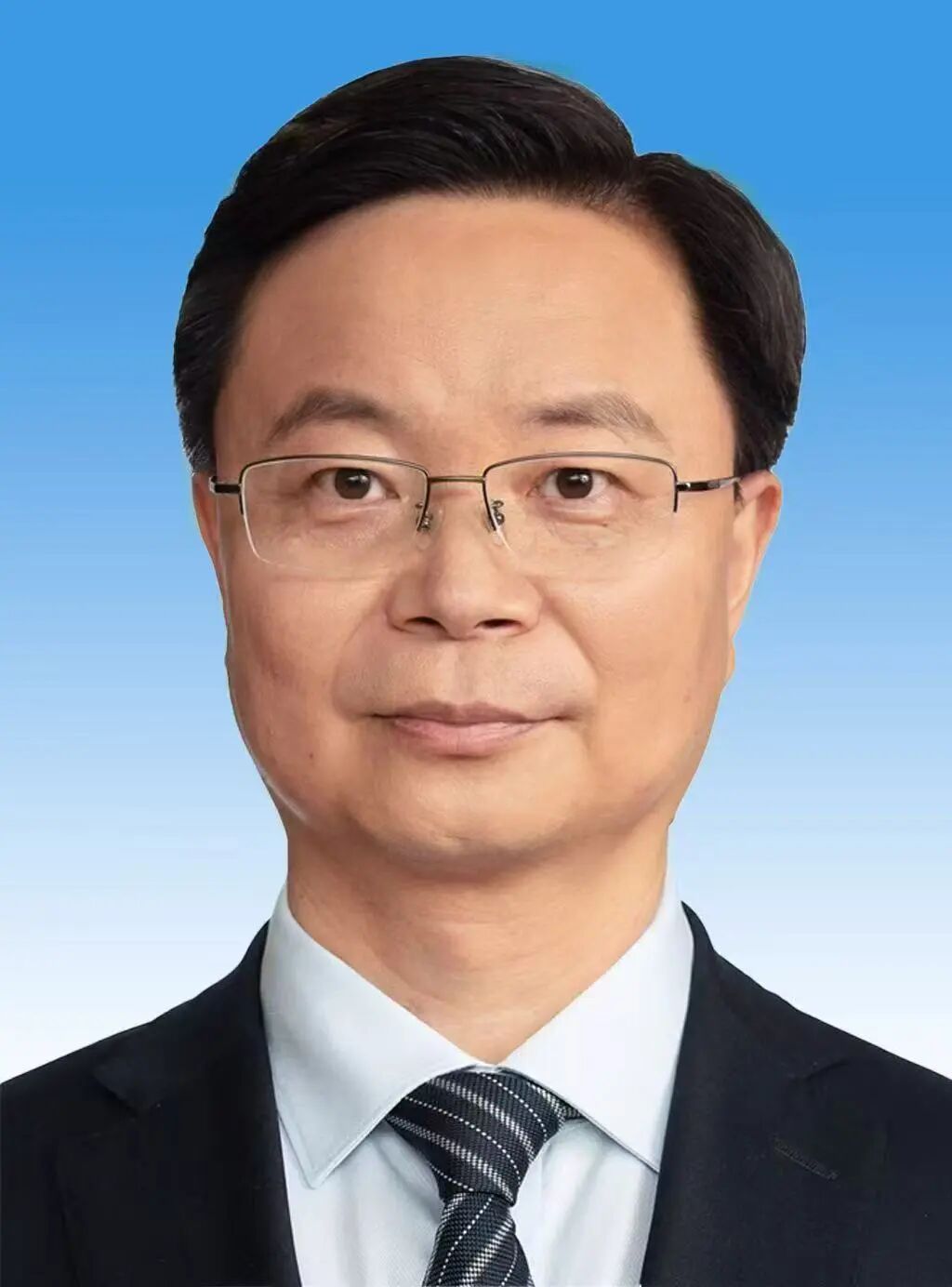 李运代理深圳市市长，曾在银行从业20余年
